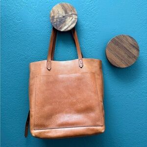 Madewell Medium Transport Tote - English Saddle